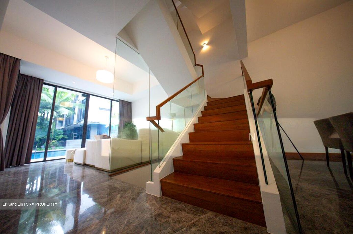 Sunrise Avenue (D28), Terrace #503402661